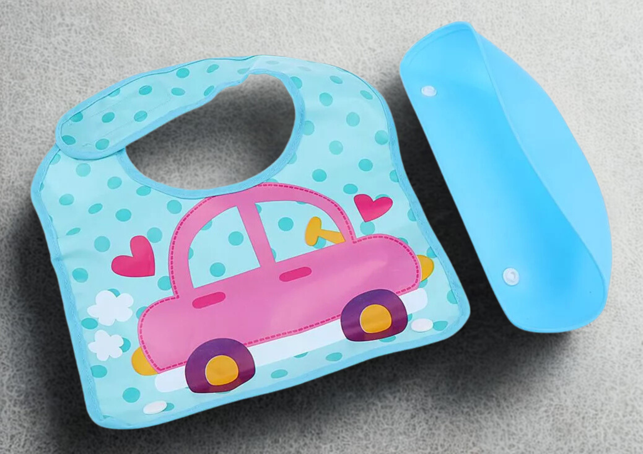 2 BABEROS PARA BEBÉS A PRUEBA DE AGUA CON BOLSILLO RECOLECTOR